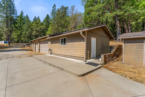 Tiny photo for 12330 E Evans Creek Road, Rogue River, OR 97537 (MLS # 220227462)
