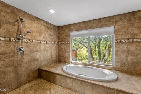Tiny photo for 12330 E Evans Creek Road, Rogue River, OR 97537 (MLS # 220227462)