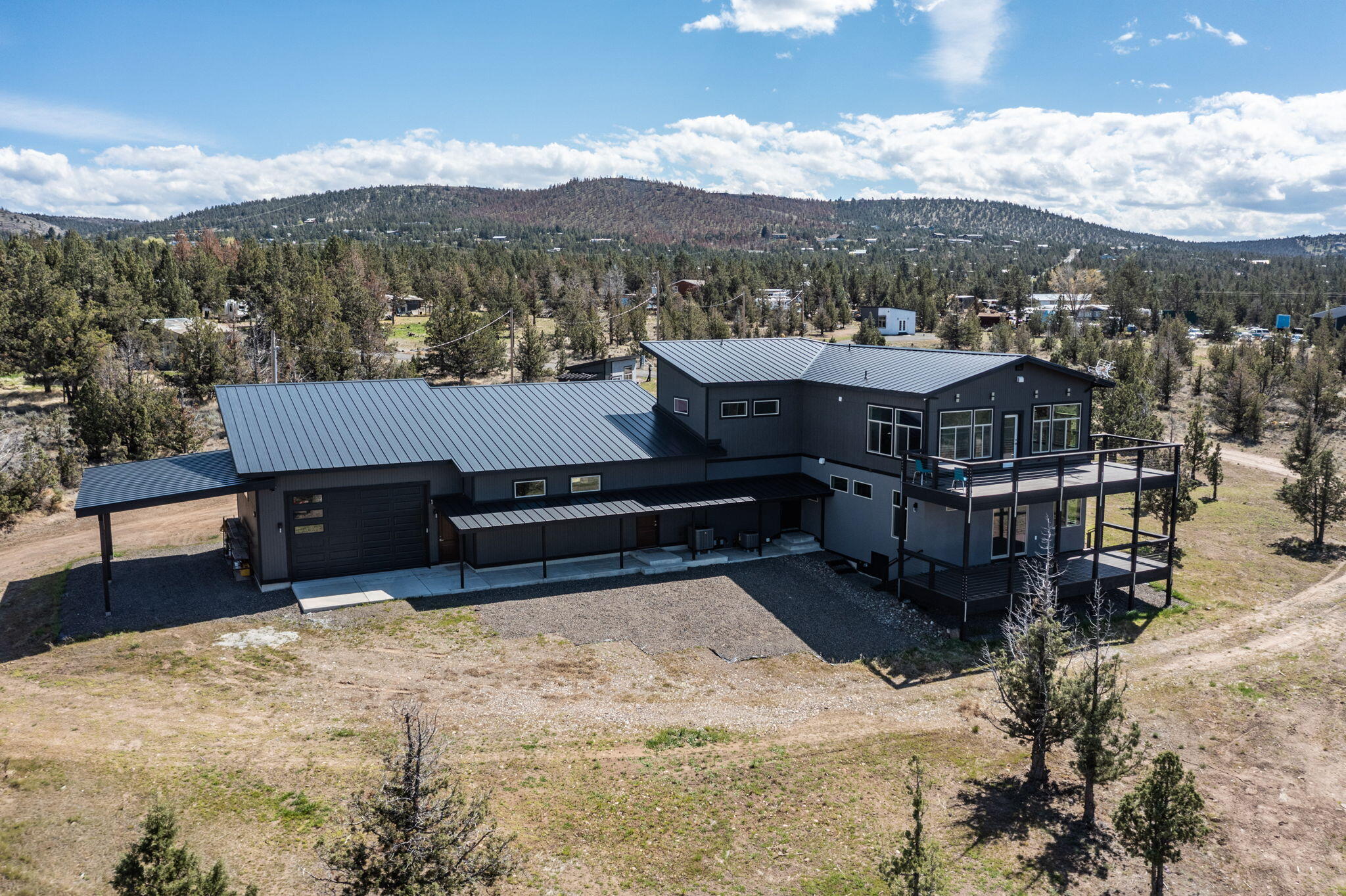 2121 SE Antler Lane