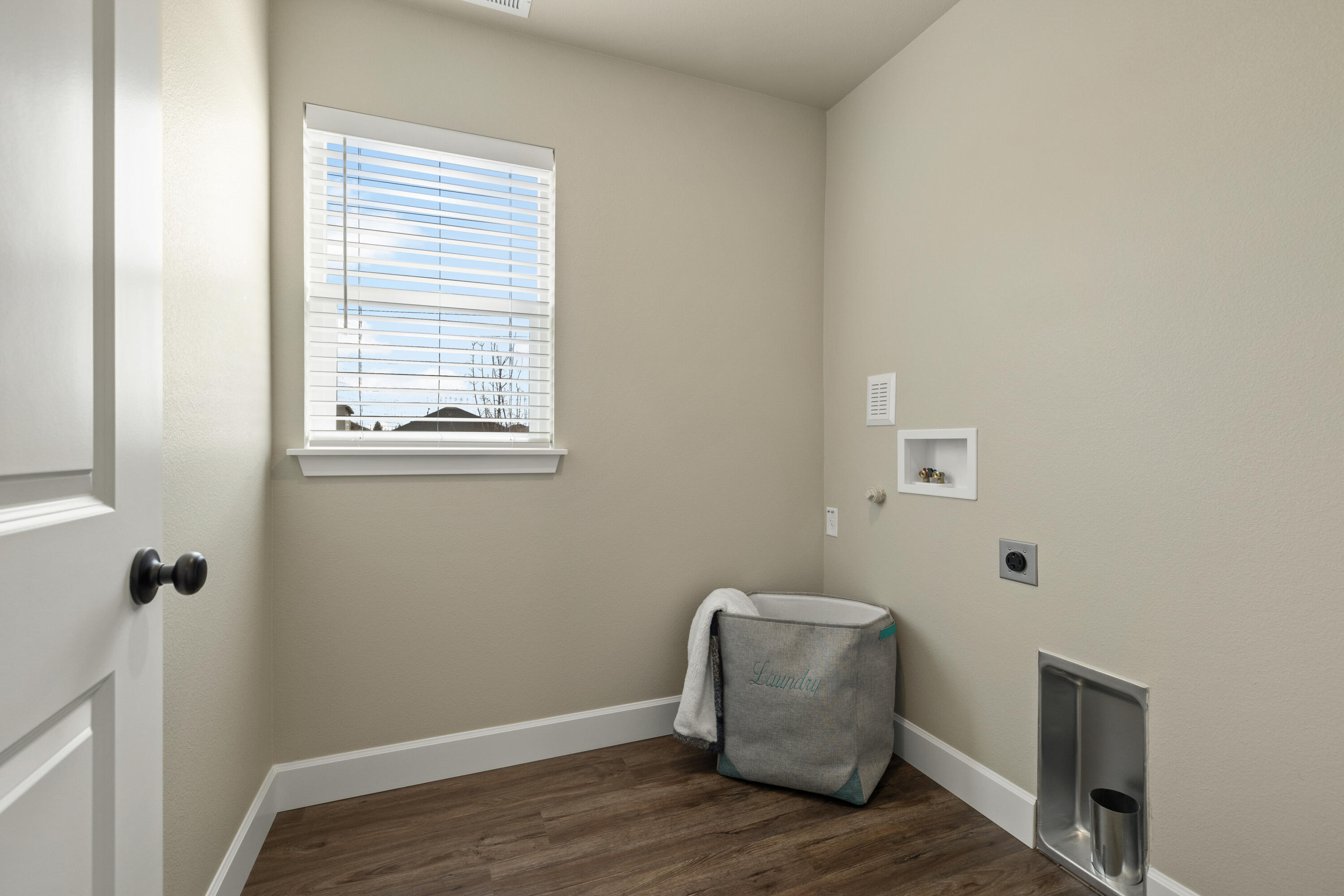 1166 NW Walnut Avenue 75