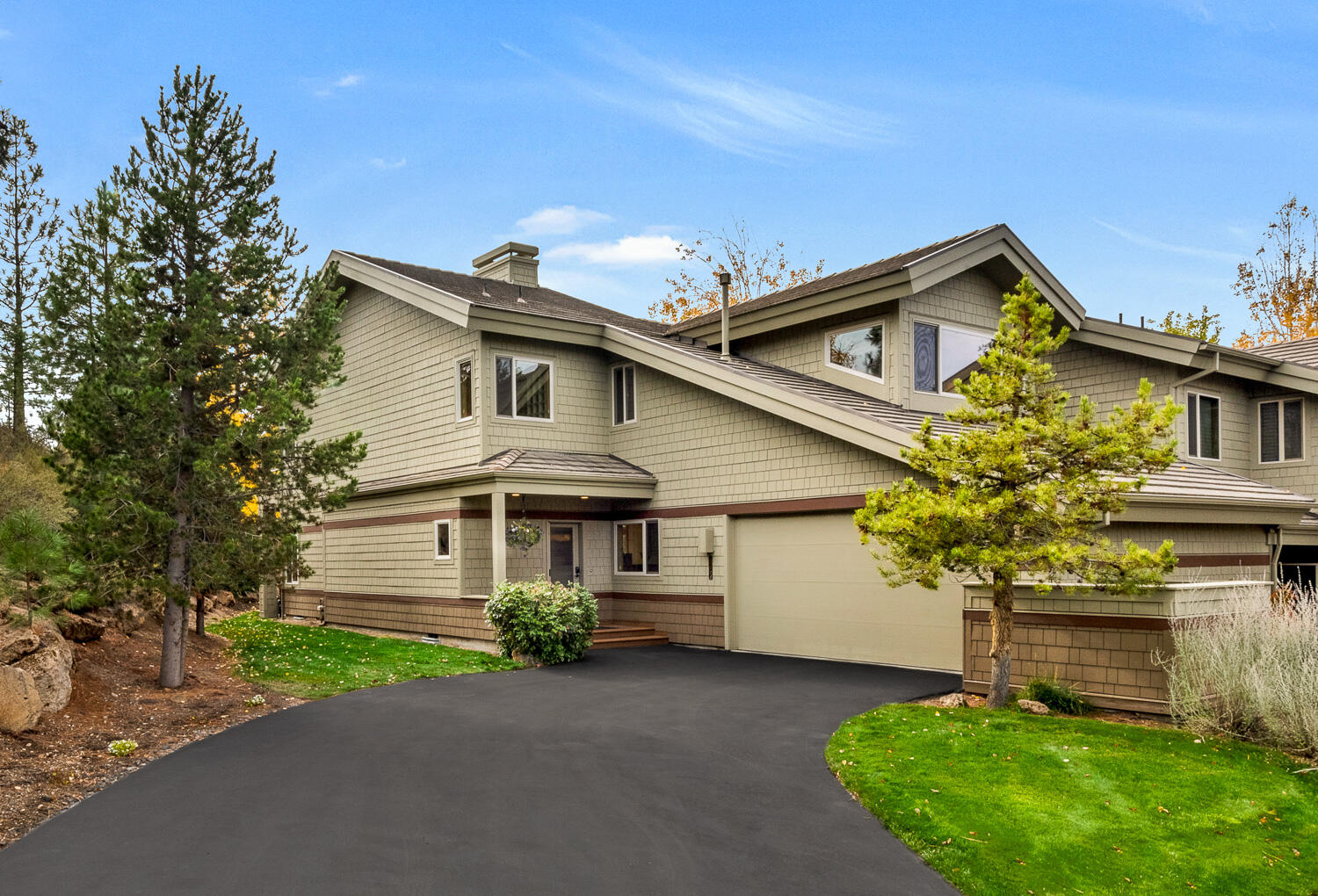 Broken Top - Residential