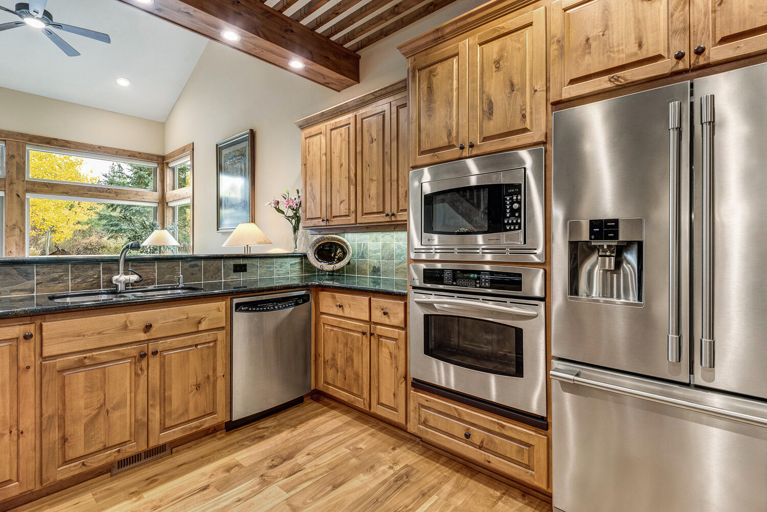 Broken Top - Residential