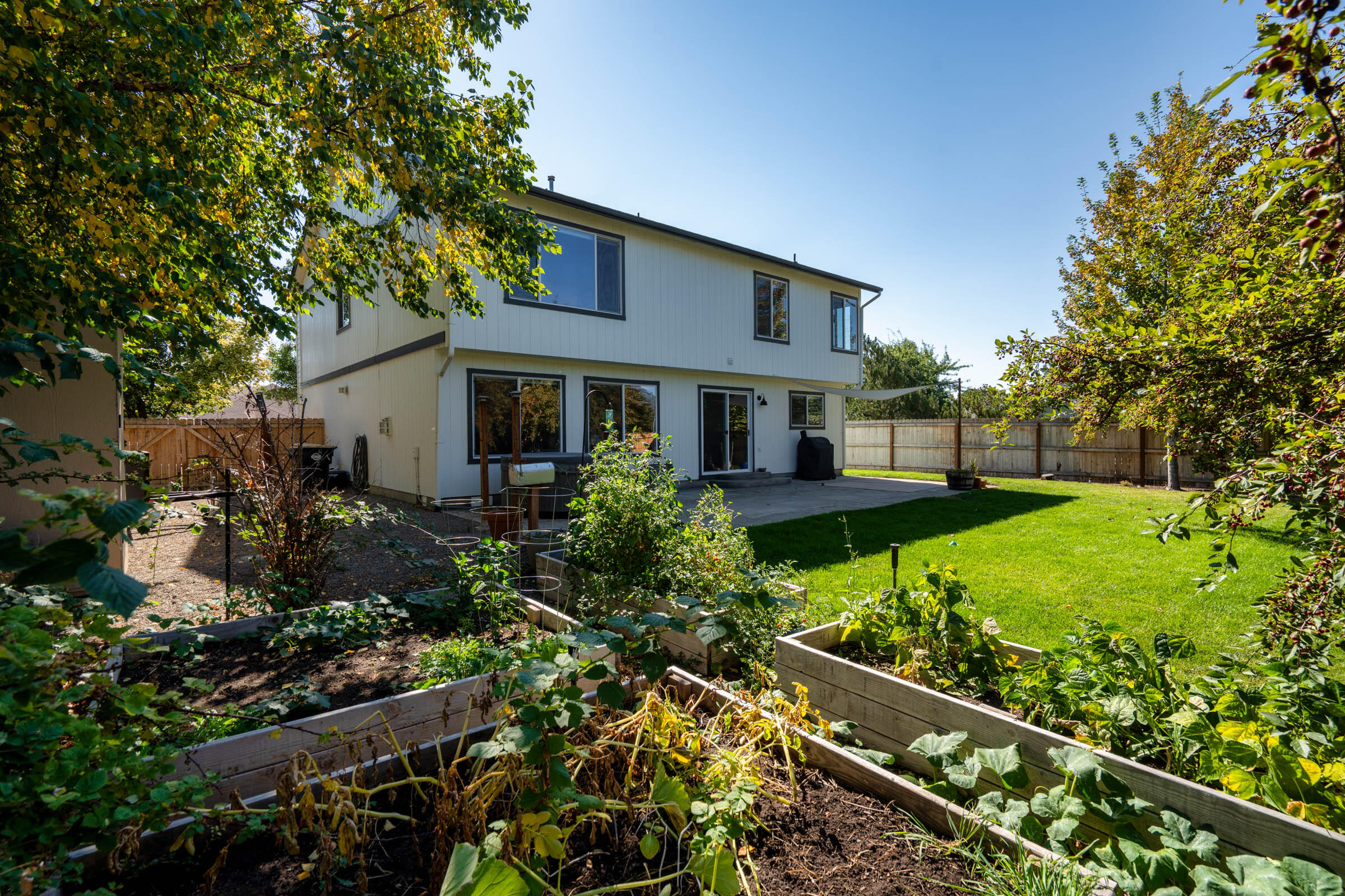 1653 NW Spruce Place