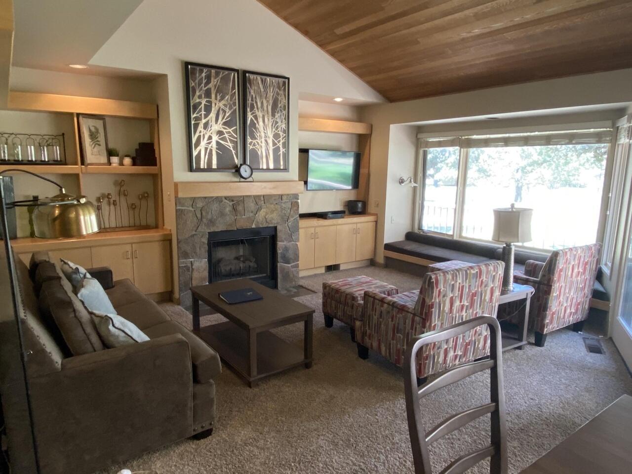 Eagle Crest - Residential