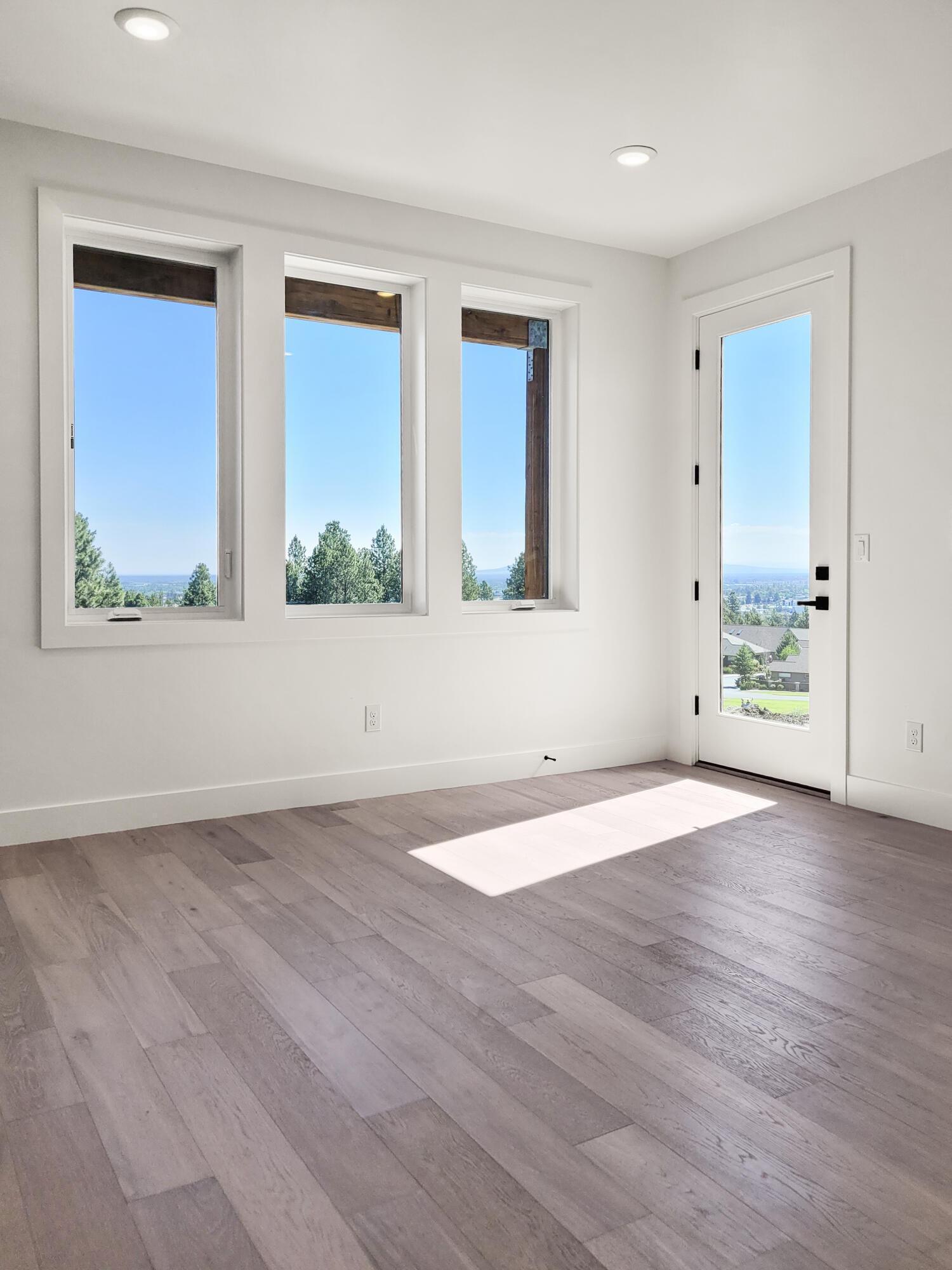 Awbrey Point - Residential