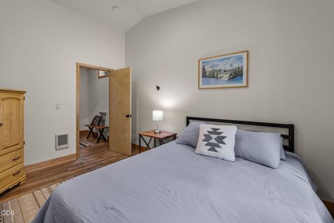 Tiny photo for 71006 Bracken Lane #GH 87, Black Butte Ranch, OR 97759 (MLS # 220224024)