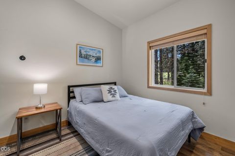 Tiny photo for 71006 Bracken Lane #GH 87, Black Butte Ranch, OR 97759 (MLS # 220224024)