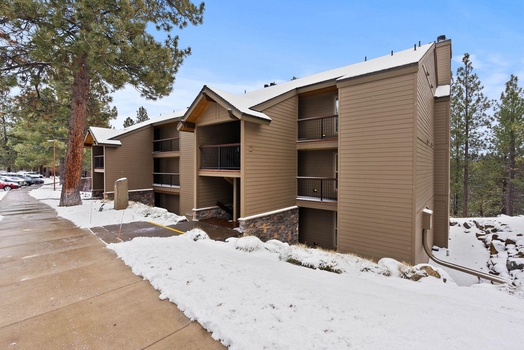 18575 SW Century Drive 1327-1328