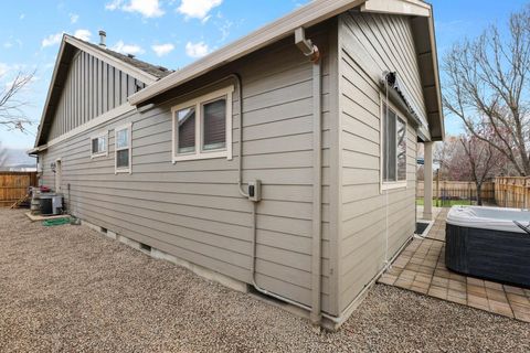 Tiny photo for 3609 Mallard Lane, Medford, OR 97504 (MLS # 220212441)