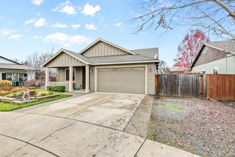 Tiny photo for 3609 Mallard Lane, Medford, OR 97504 (MLS # 220212441)