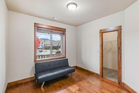 Tiny photo for 3609 Mallard Lane, Medford, OR 97504 (MLS # 220212441)