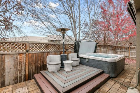 Tiny photo for 3609 Mallard Lane, Medford, OR 97504 (MLS # 220212441)