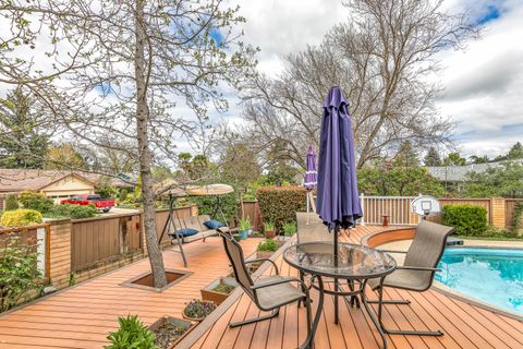 Tiny photo for 2759 Pennington Drive, Medford, OR 97504 (MLS # 220212197)