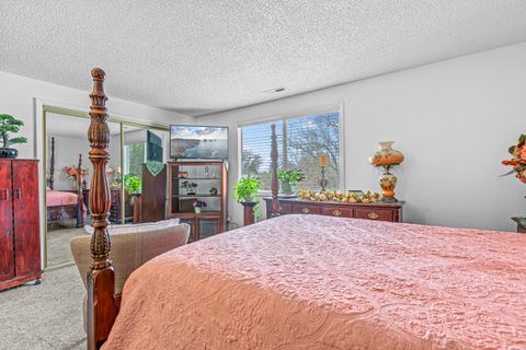 Tiny photo for 2759 Pennington Drive, Medford, OR 97504 (MLS # 220212197)