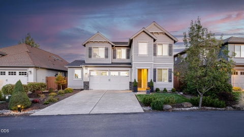 Photo of 61144 Manhae Lane, Bend, OR 97702 (MLS # 220229335)