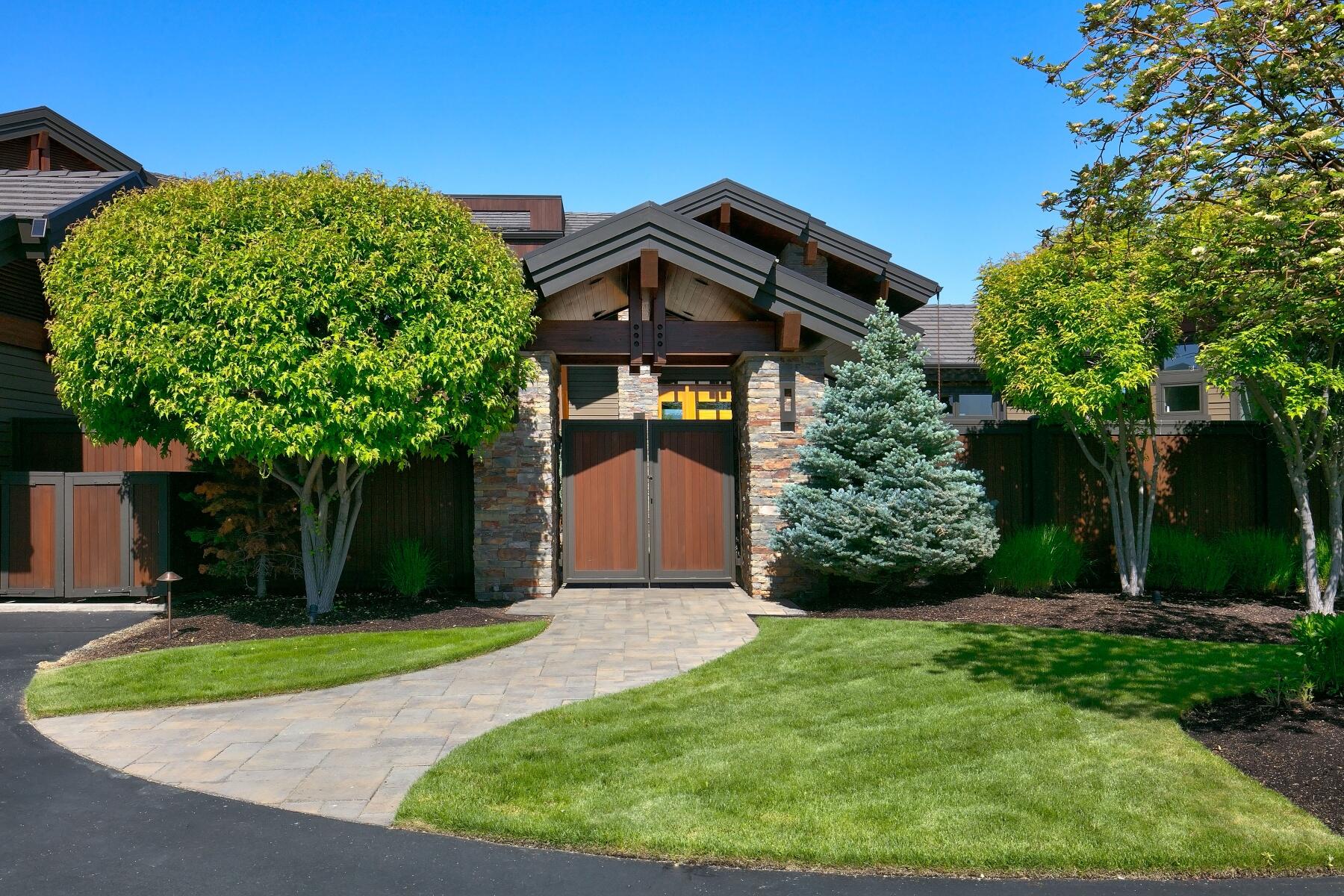 The Highlands at Broken Top - Residential