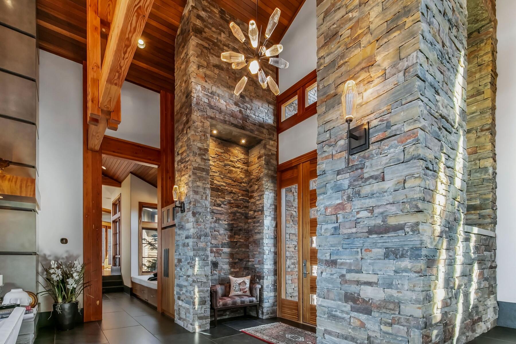 The Highlands at Broken Top - Residential