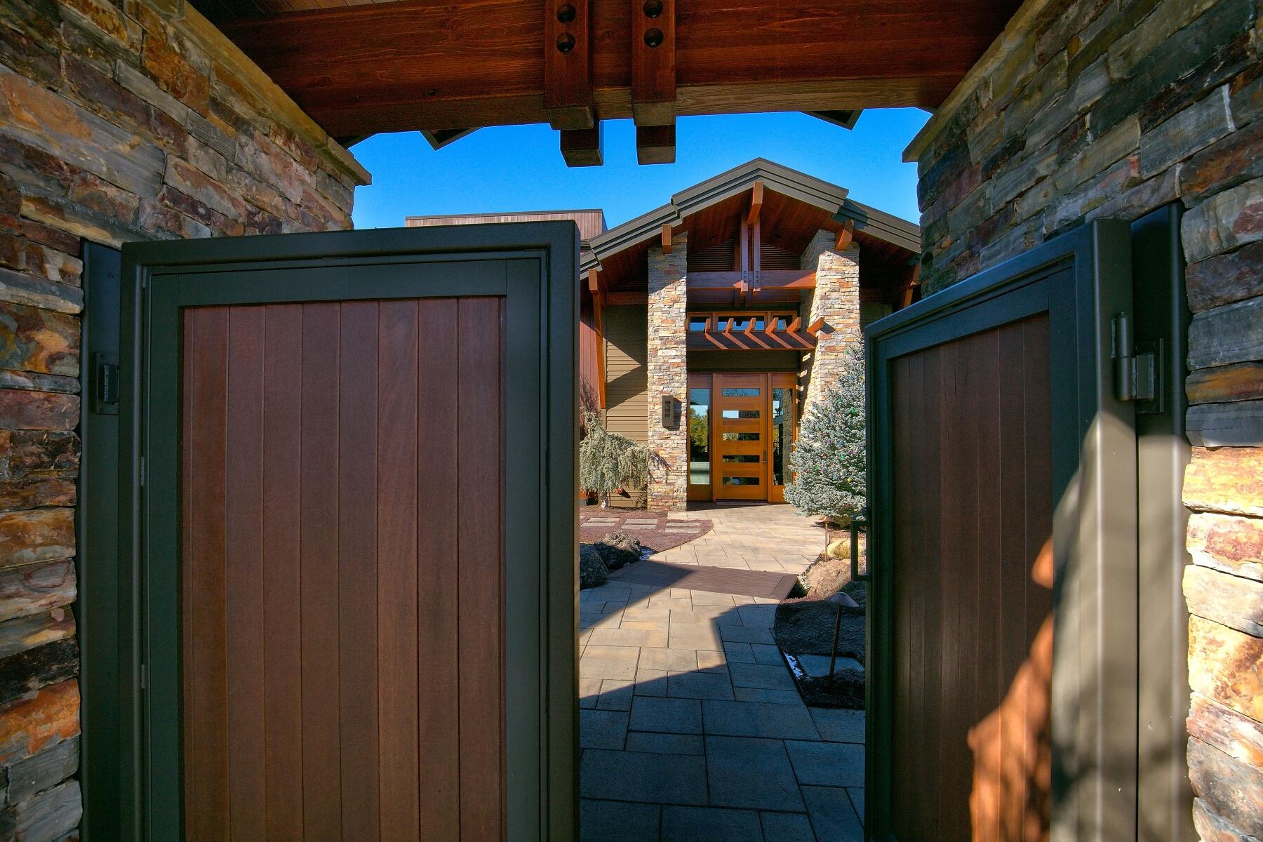 The Highlands at Broken Top - Residential