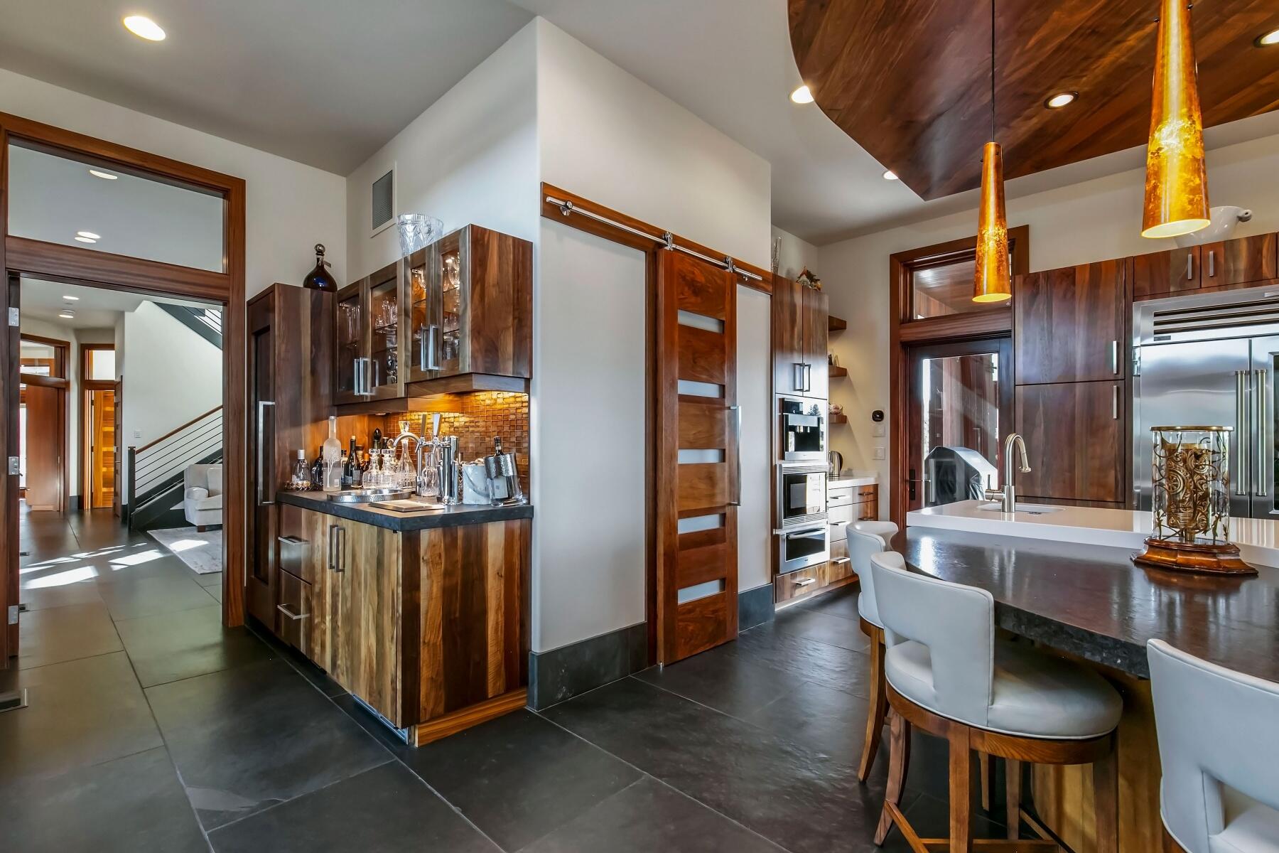 The Highlands at Broken Top - Residential