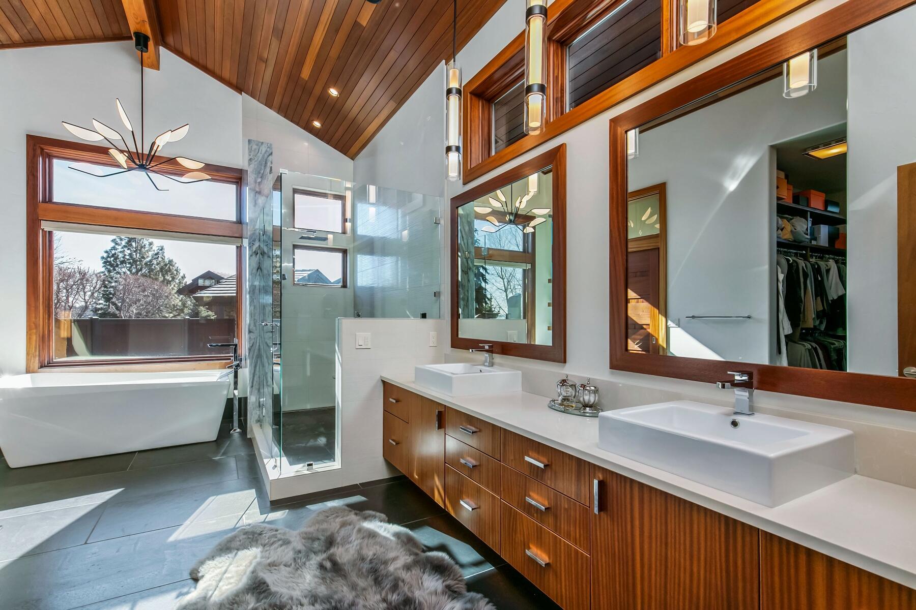 The Highlands at Broken Top - Residential