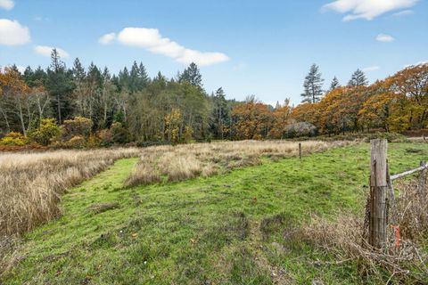 Tiny photo for 3630 Granite Hill Road, Grants Pass, OR 97526 (MLS # 220211951)