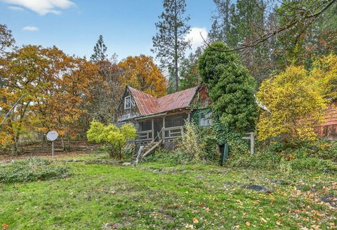 Tiny photo for 3630 Granite Hill Road, Grants Pass, OR 97526 (MLS # 220211951)