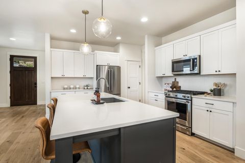Tiny photo for 61661 Woodriver Drive #1-2, Bend, OR 97702 (MLS # 220220214)