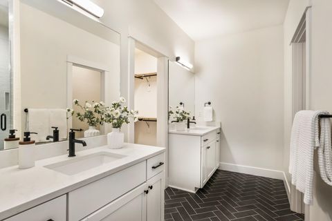 Tiny photo for 61661 Woodriver Drive #1-2, Bend, OR 97702 (MLS # 220220214)