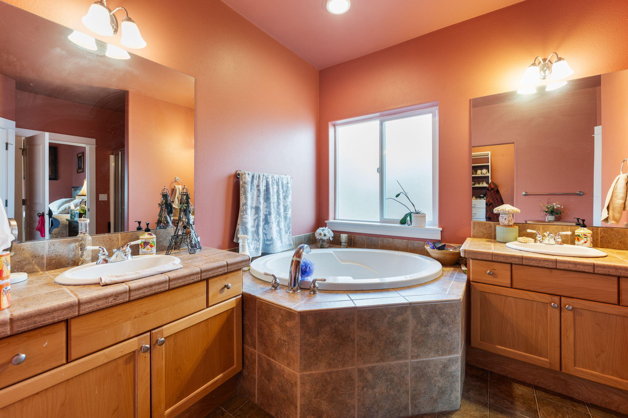 Ridgepointe - Residential