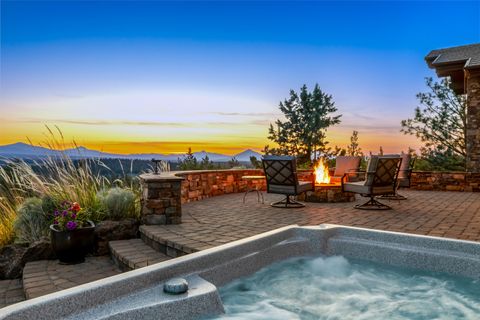 Tiny photo for 65930 Mariposa Lane, Bend, OR 97703 (MLS # 220204494)