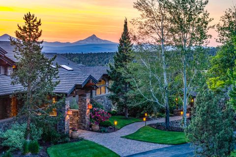 Tiny photo for 65930 Mariposa Lane, Bend, OR 97703 (MLS # 220204494)