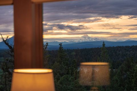 Tiny photo for 65930 Mariposa Lane, Bend, OR 97703 (MLS # 220204494)