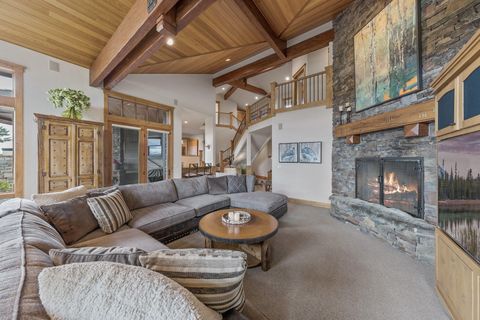 Tiny photo for 65930 Mariposa Lane, Bend, OR 97703 (MLS # 220204494)