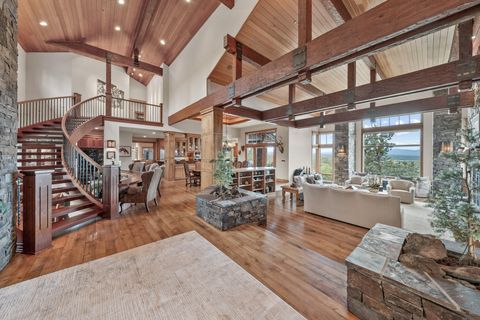 Tiny photo for 65930 Mariposa Lane, Bend, OR 97703 (MLS # 220204494)