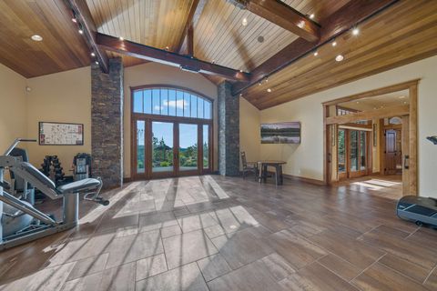 Tiny photo for 65930 Mariposa Lane, Bend, OR 97703 (MLS # 220204494)
