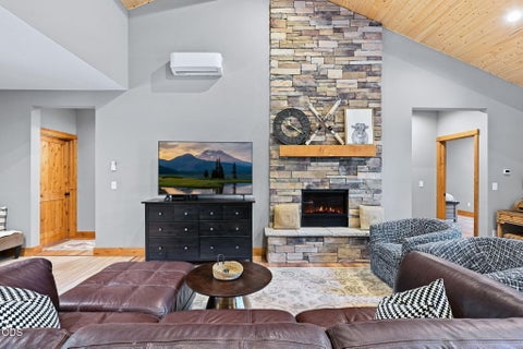 Tiny photo for 70828 Purslane, SH 7, Black Butte Ranch, OR 97759 (MLS # 220227400)