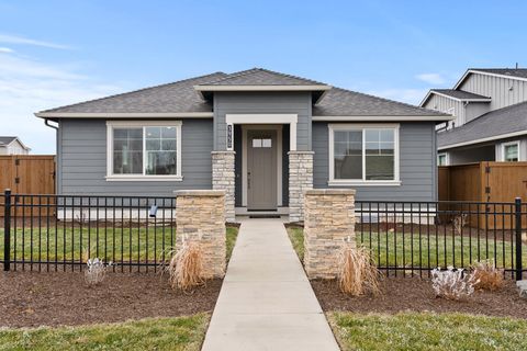 3809 NE Oakside Loop Bend OR 97701