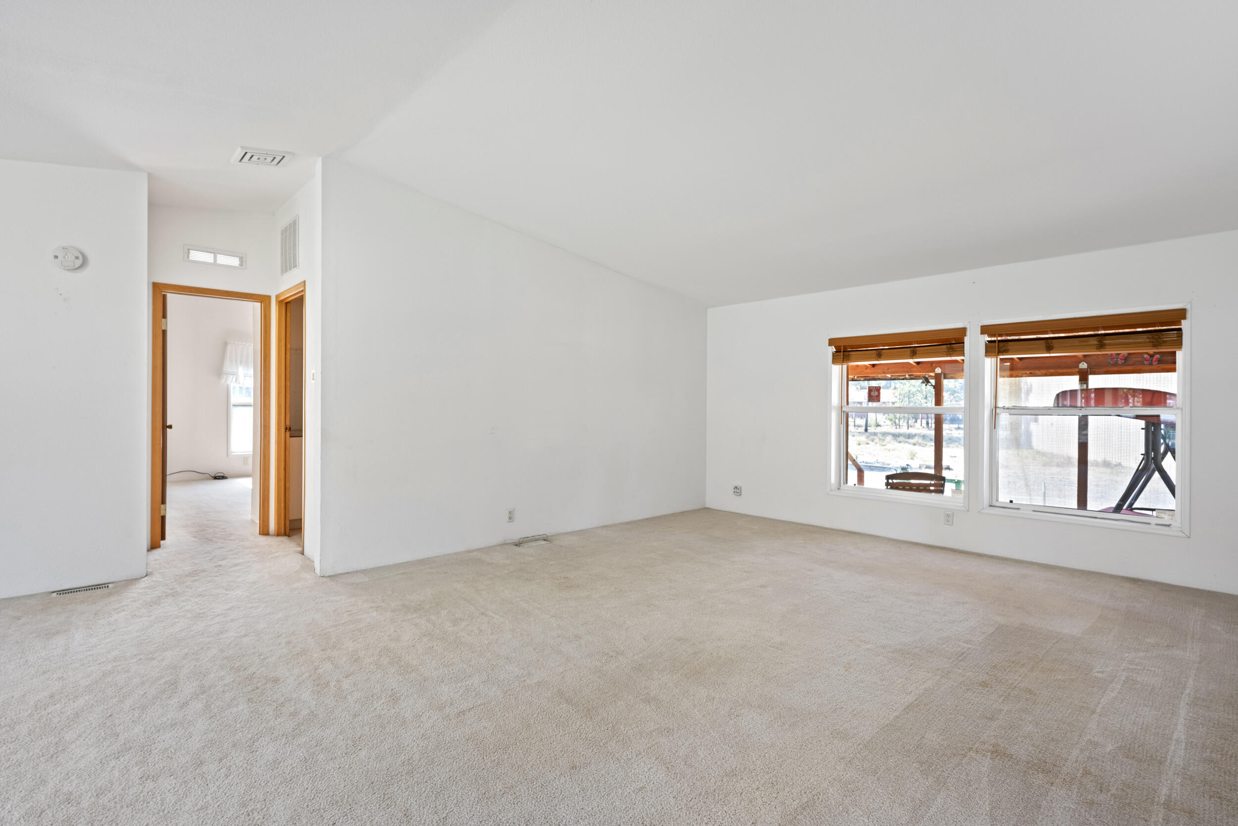 Los Pinos - Residential