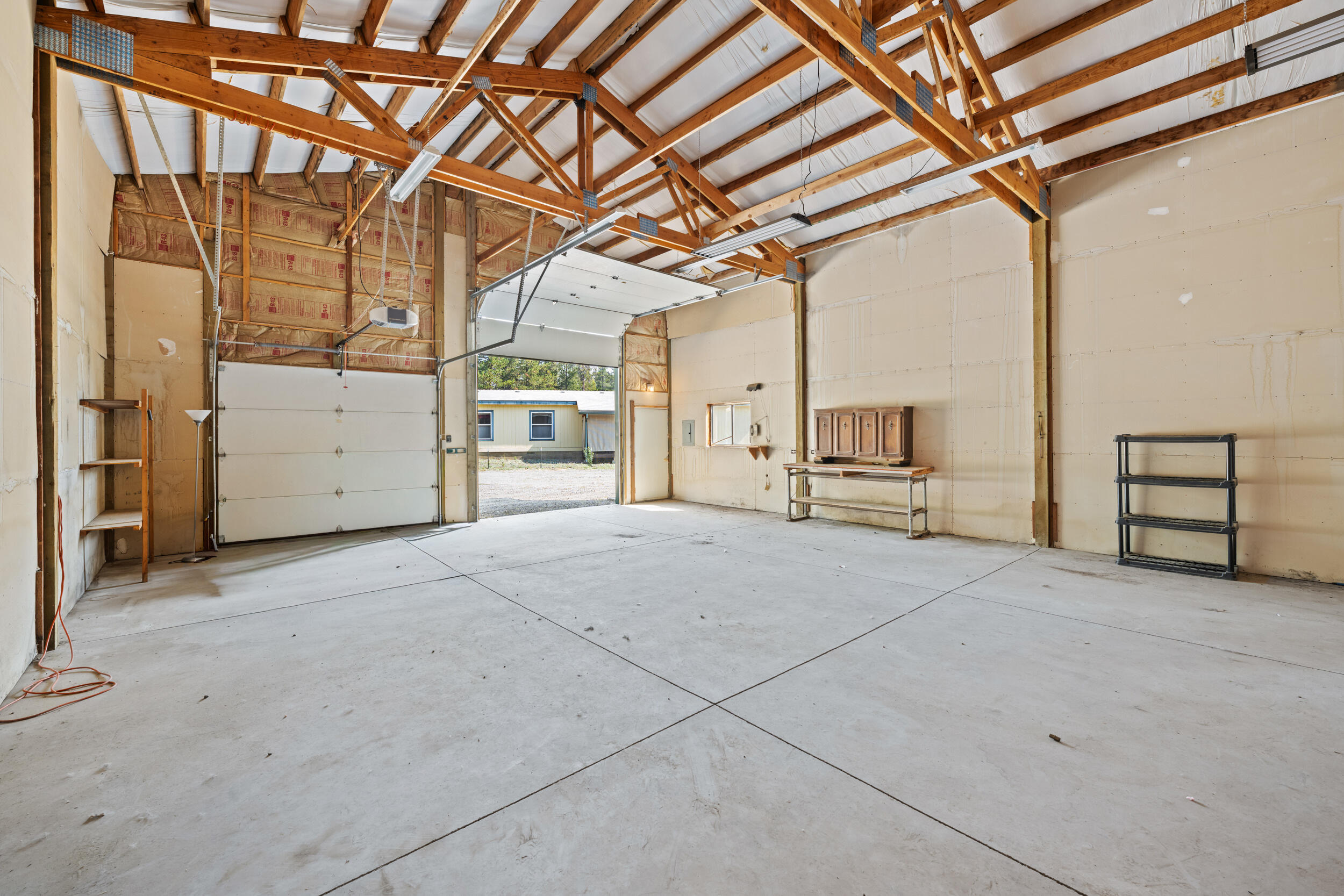 Los Pinos - Residential