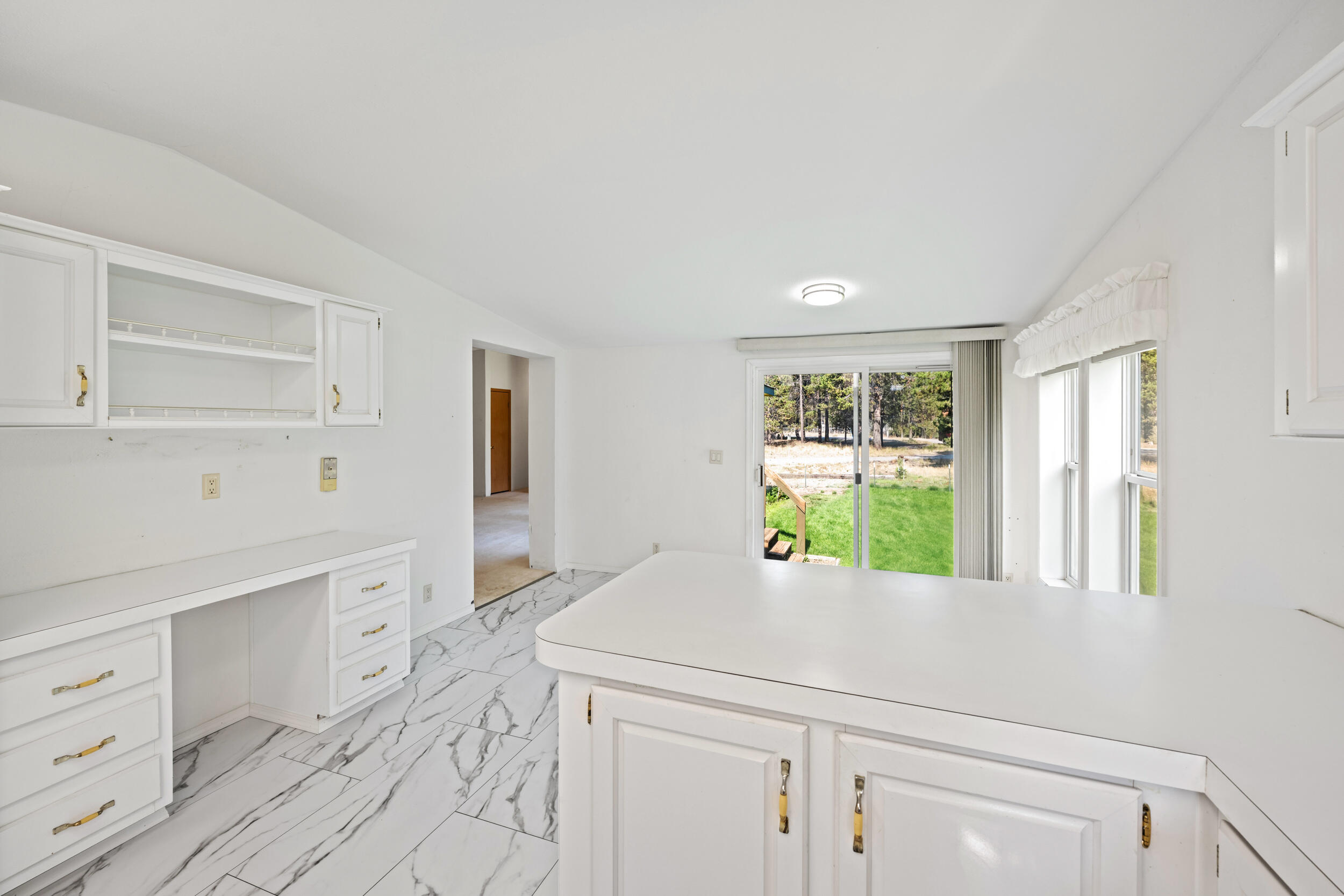 Los Pinos - Residential