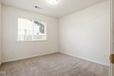Tiny photo for 1005 N 10th Street, Central Point, OR 97502 (MLS # 220223270)
