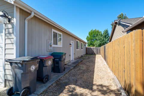 Tiny photo for 1005 N 10th Street, Central Point, OR 97502 (MLS # 220223270)