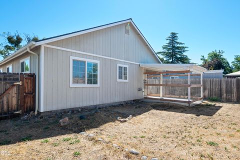 Tiny photo for 1005 N 10th Street, Central Point, OR 97502 (MLS # 220223270)