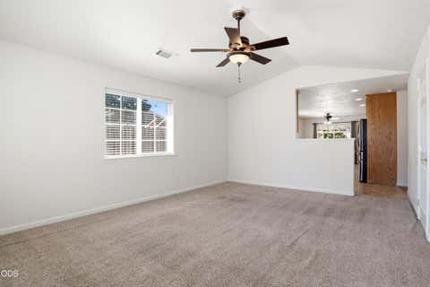 Tiny photo for 1005 N 10th Street, Central Point, OR 97502 (MLS # 220223270)