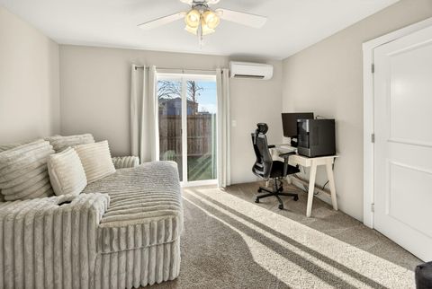 Tiny photo for 7777 Jacqueline Way, White City, OR 97503 (MLS # 220213990)