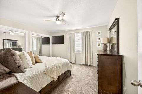 Tiny photo for 7777 Jacqueline Way, White City, OR 97503 (MLS # 220213990)