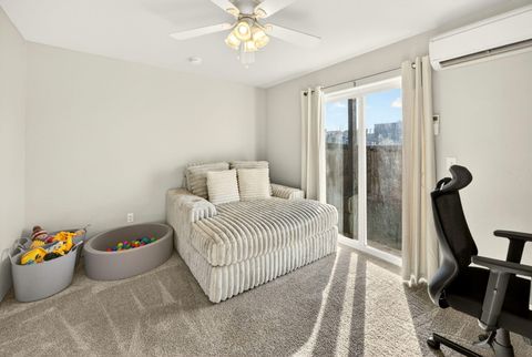 Tiny photo for 7777 Jacqueline Way, White City, OR 97503 (MLS # 220213990)