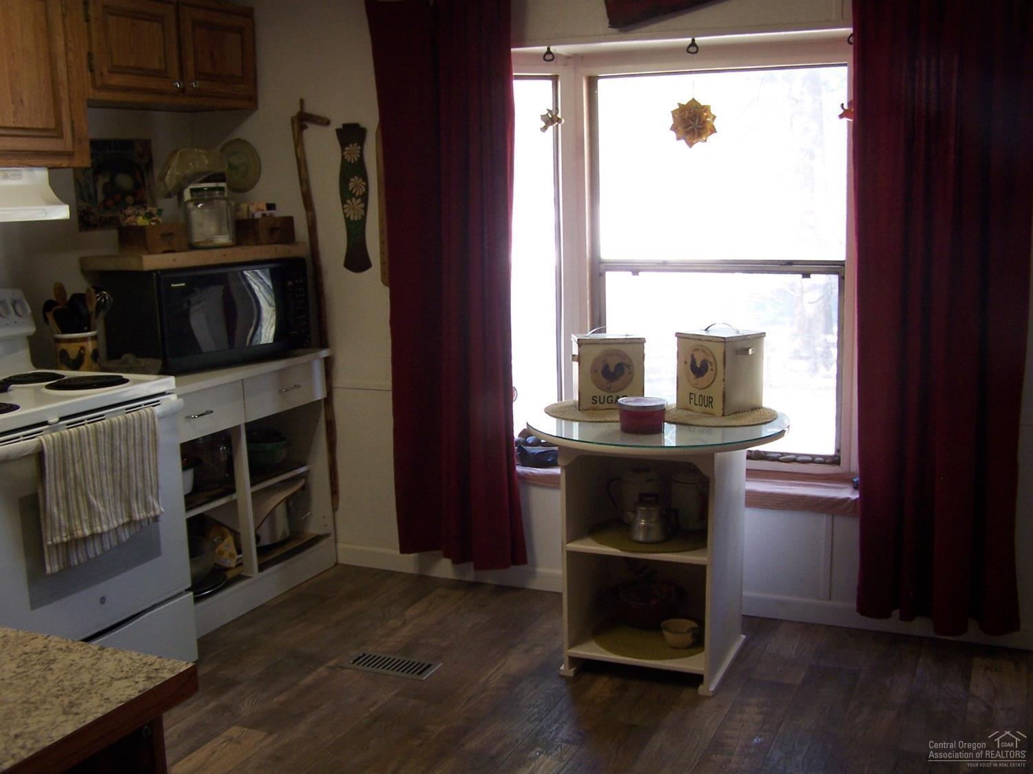 Romaine Village - Residential