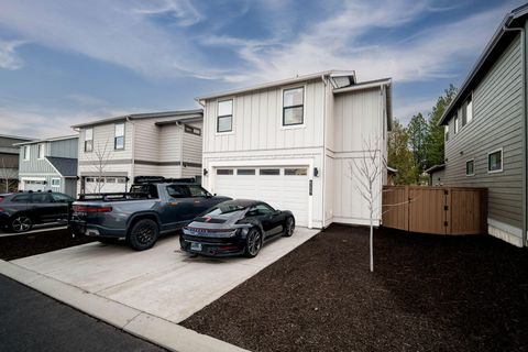 Tiny photo for 62667 NW McClain Drive, Bend, OR 97703 (MLS # 220212595)