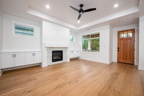 Tiny photo for 62667 NW McClain Drive, Bend, OR 97703 (MLS # 220212595)